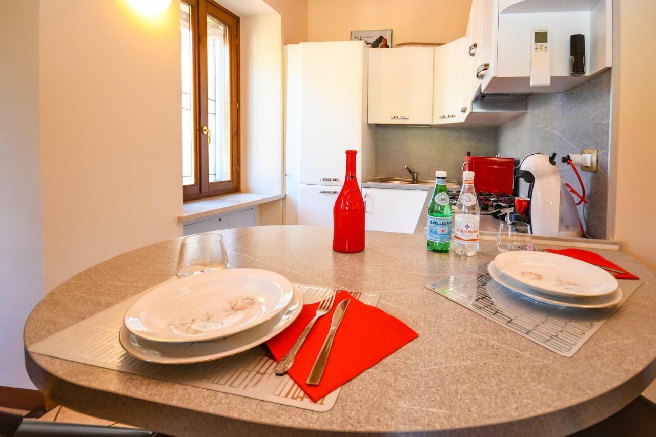 Catullo Apartments Сирмионе Екстериор снимка